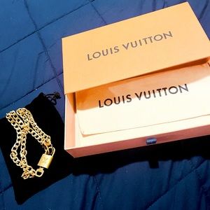Auth Louis Vuitton Starter Kit: Lock/Key, Cuban link chain, Box & Dust bag set!!